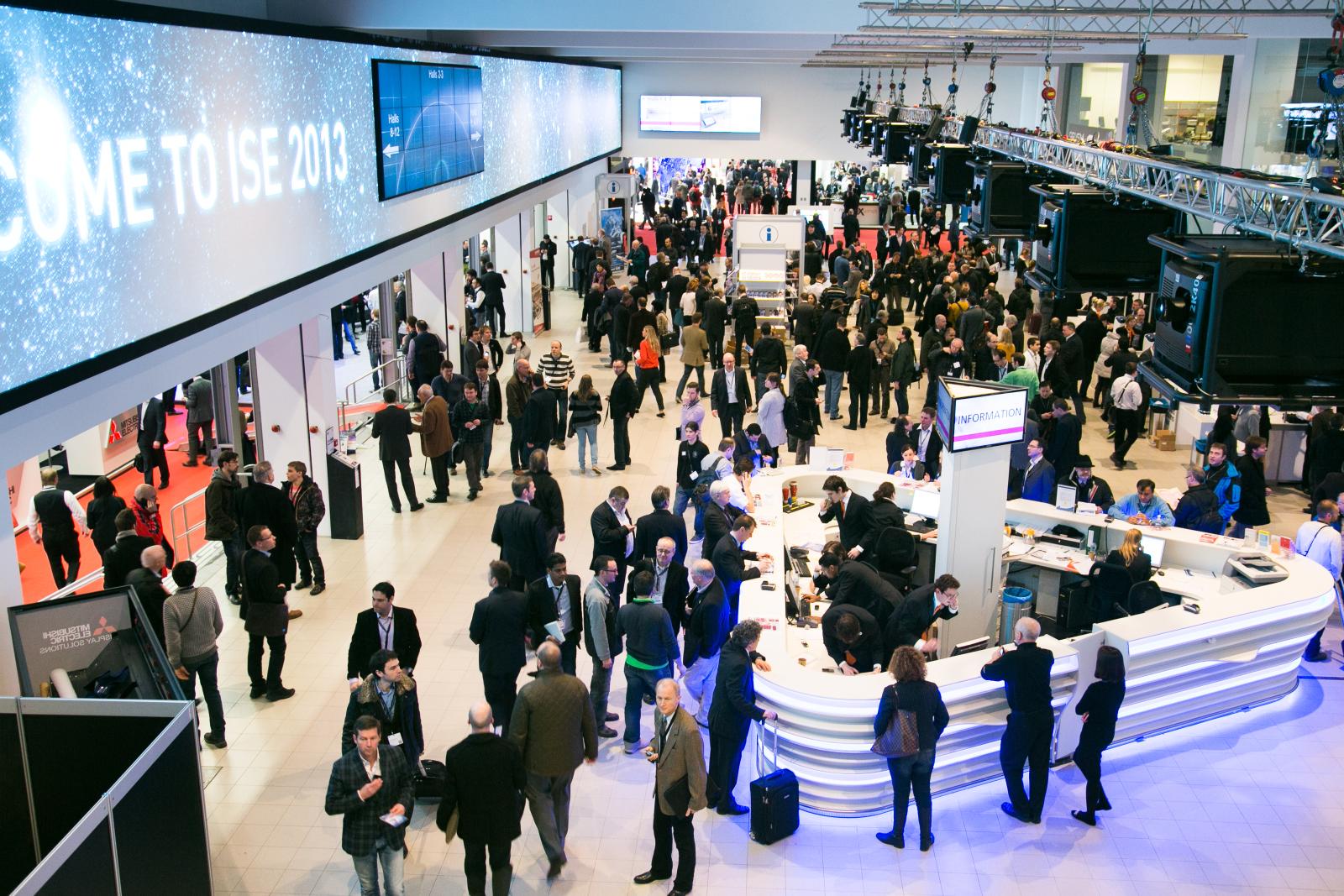 Messen FOXX AV Rental