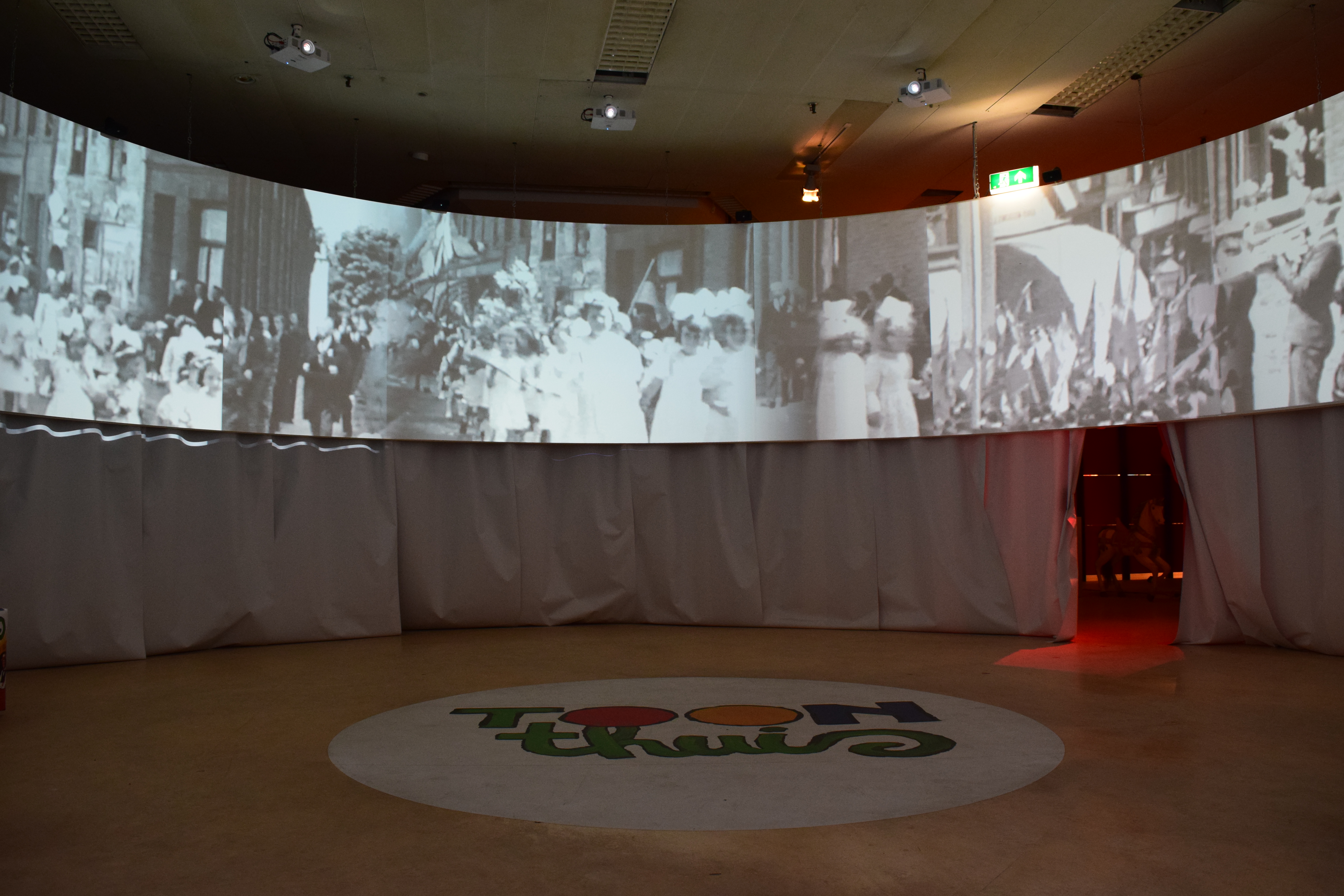 360-graden projectie FOXX AV