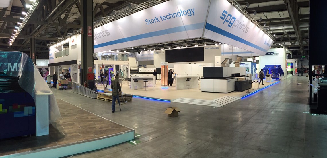 audiovisuelle Lösungen Messestand SPG prints