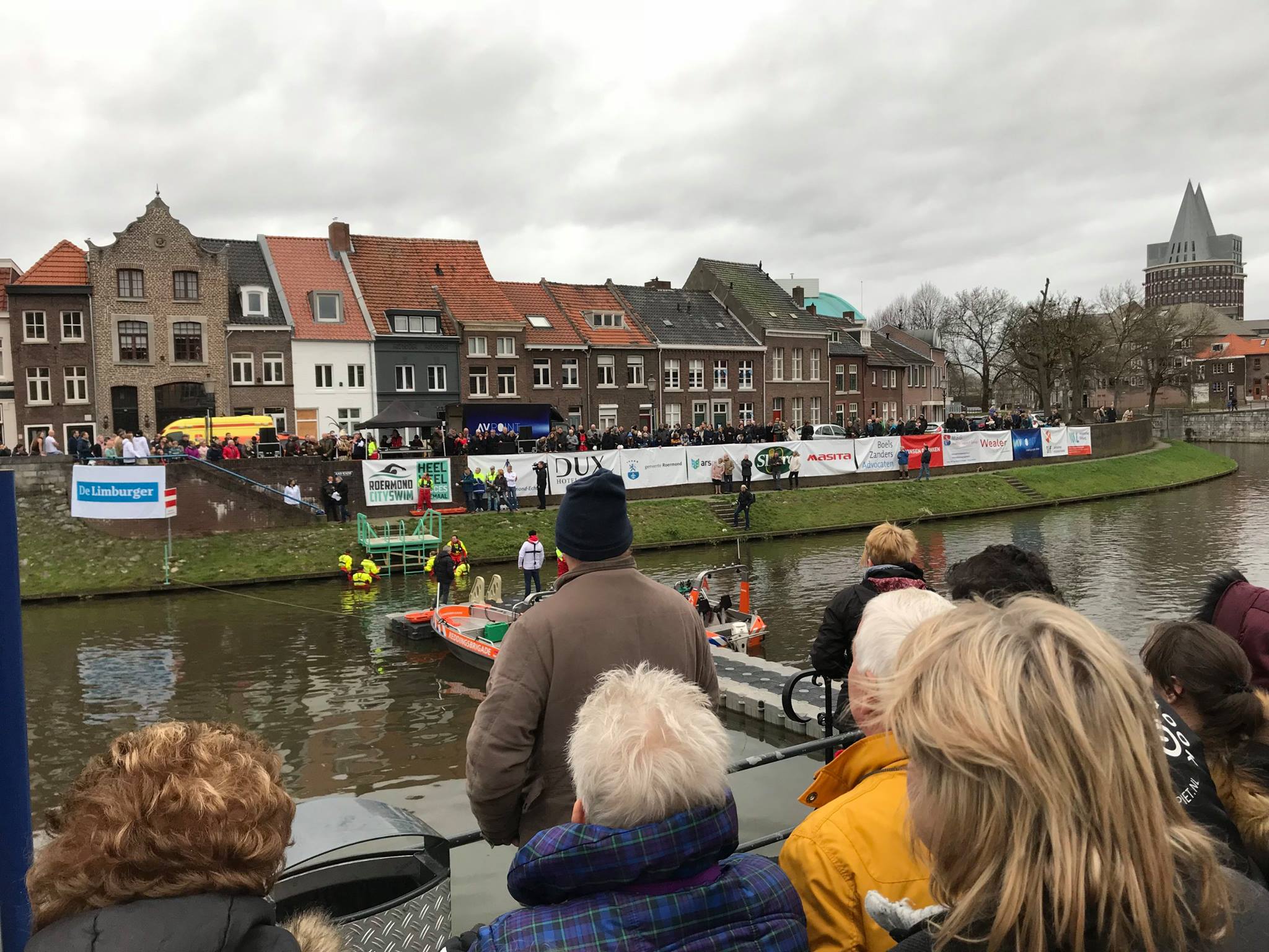 FOXX AV Rental @ Roermond City Swim Neujahrsschwimmen