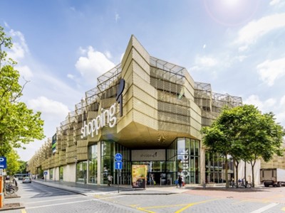 Shopping 1 Genk met LED