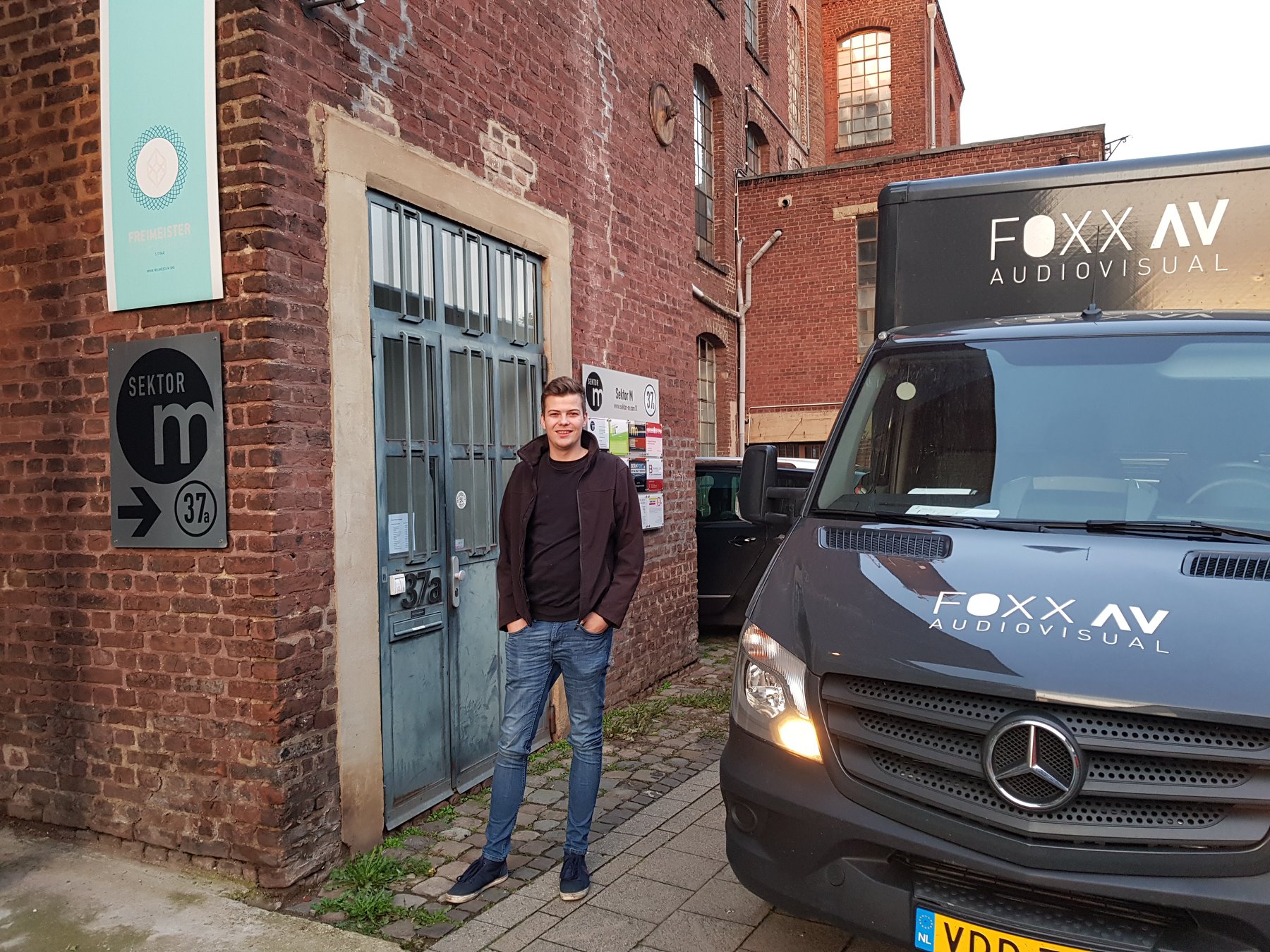 FOXX AV Deutschland in Sektor M