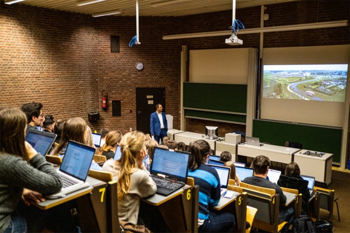 UHasselt blended learning by FOXX AV