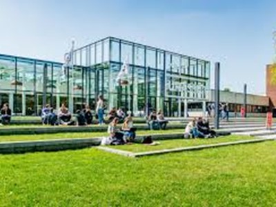 UHasselt - blended learning by FOXX AV