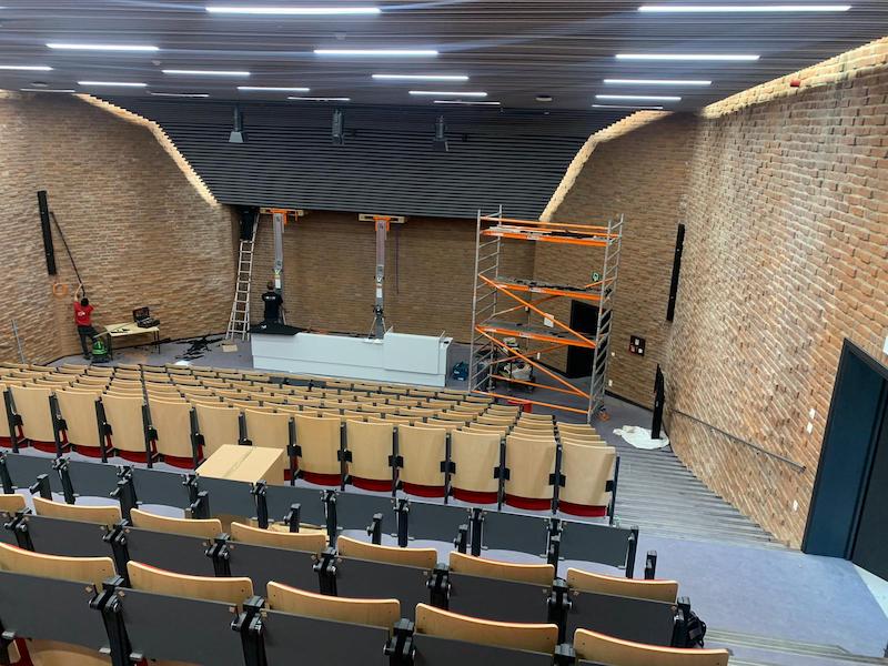 FOXX AV - UHasselt - Blended Learning