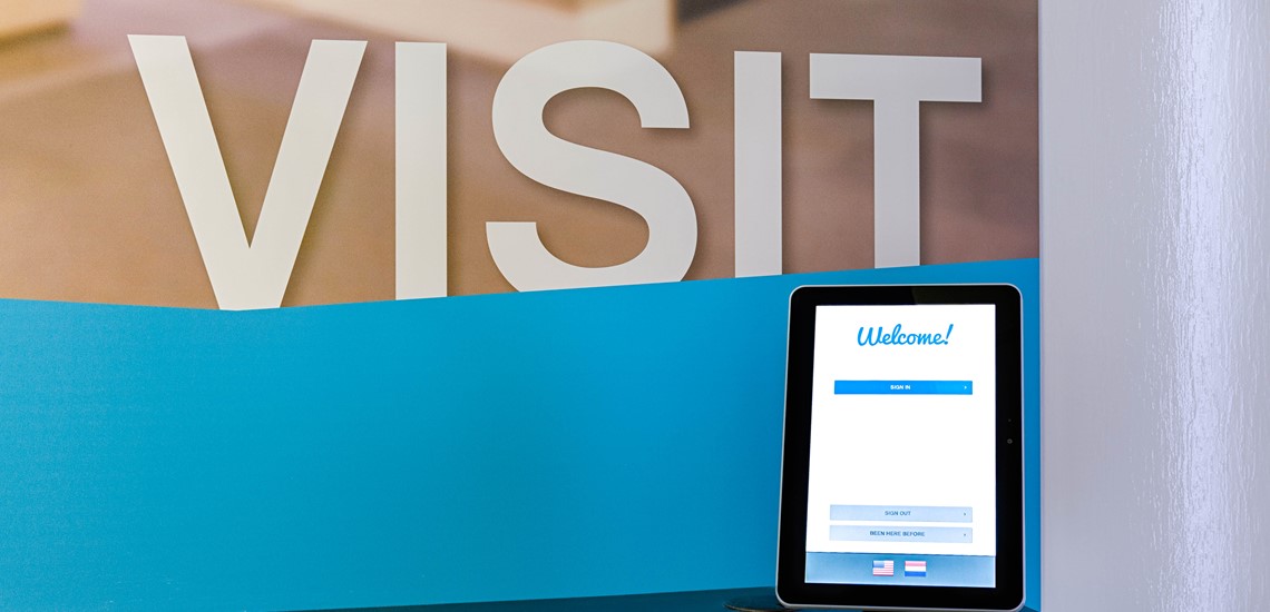 GoBright Visit & Wayfinding by FOXX AV