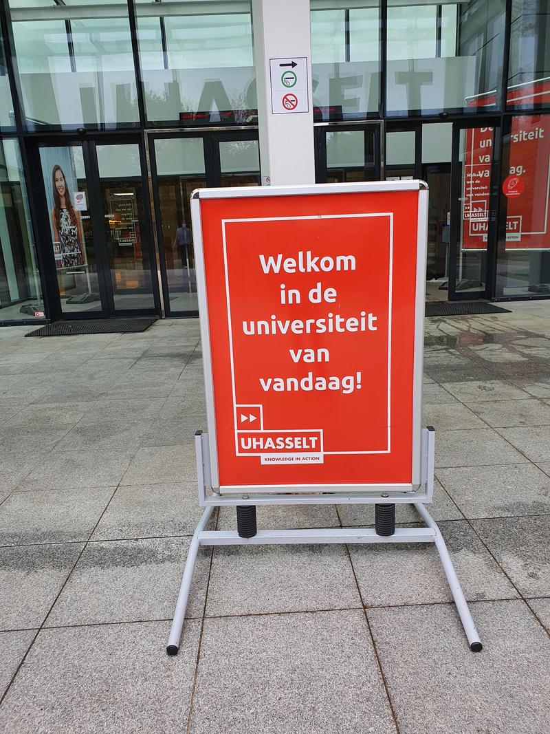 Blended learning op UHasselt - by FOXX AV