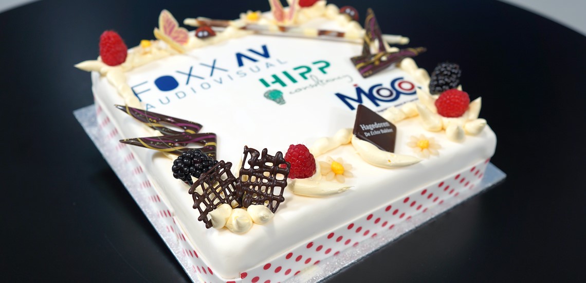 Hybride arbeiten  von FOXX AV