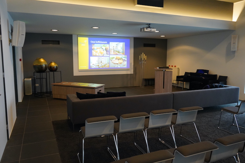 Peusen Bestattungsvorsorge - narrowcasting durch FOXX AV