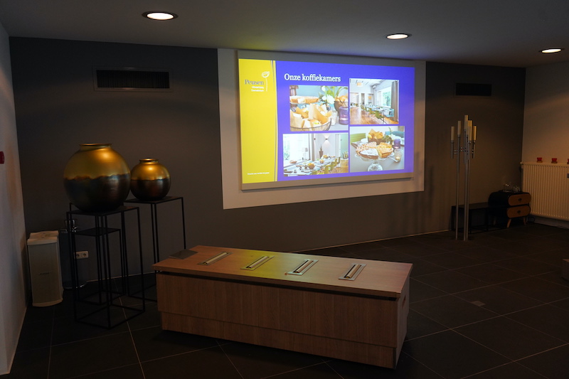 Peusen uitvaart - narrowcasting by FOXX AV