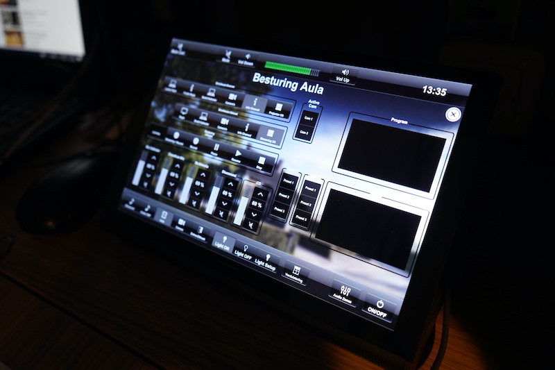 Peusen uitvaart - narrowcasting by FOXX AV