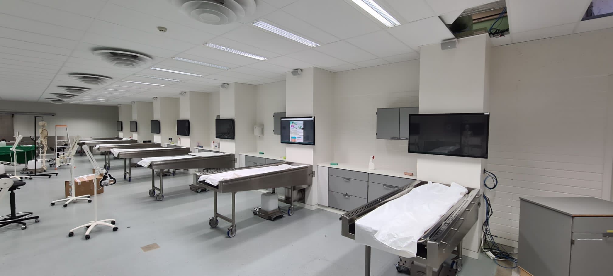 UHasselt - snijzaal - FOXX AV