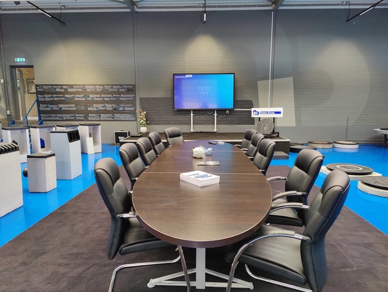 Experience center Nering Bögel by FOXX AV 