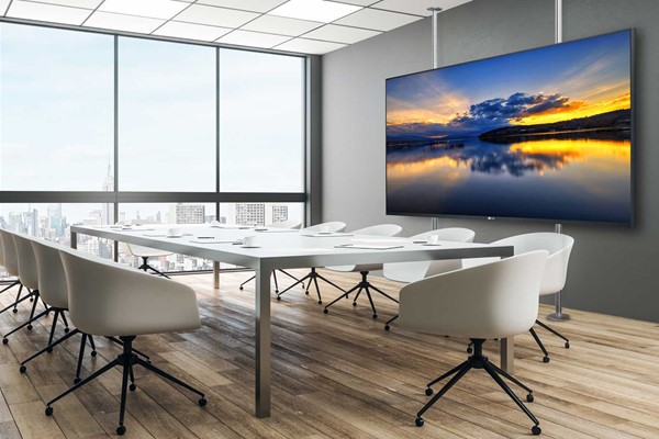 LG 136" All-in-One LED-Display. Jetzt bei FOXX AV.