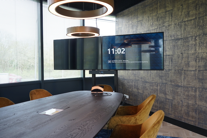 Tenfold. Smart office AV concept by FOXX AV 