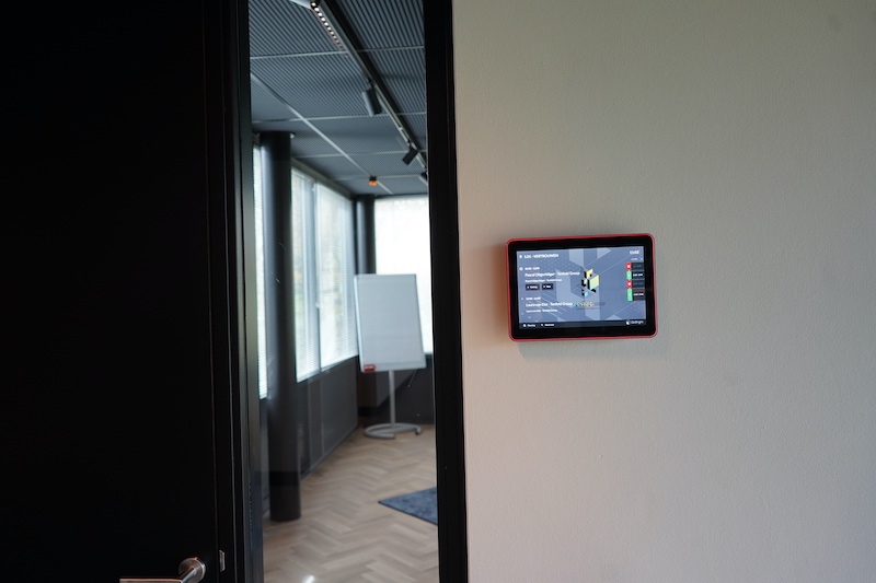 Tenfold. Smart office AV concept by FOXX AV 