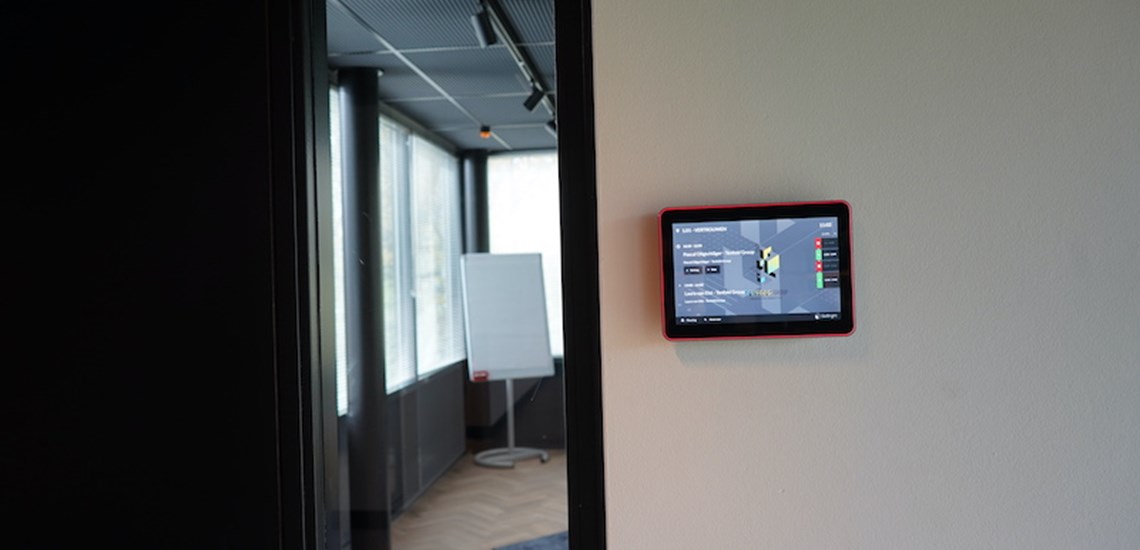 Tenfold. Smart office AV concept by FOXX AV 