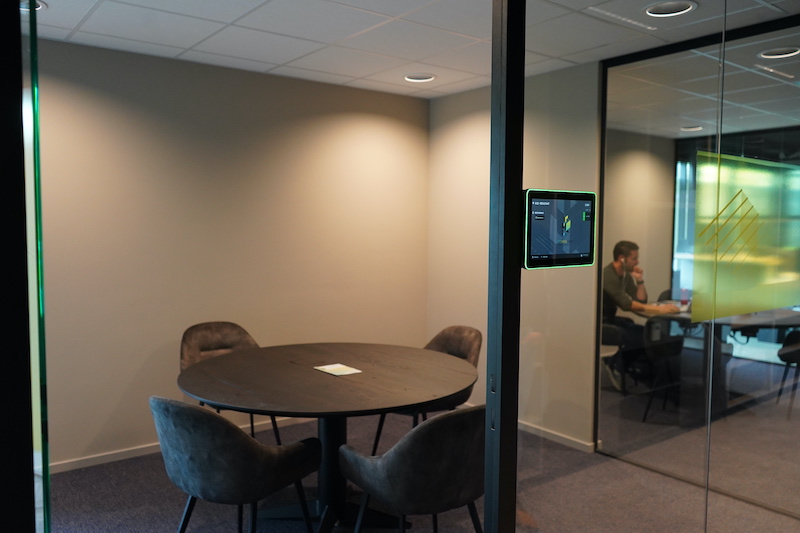 Tenfold. Smart office AV concept by FOXX AV 