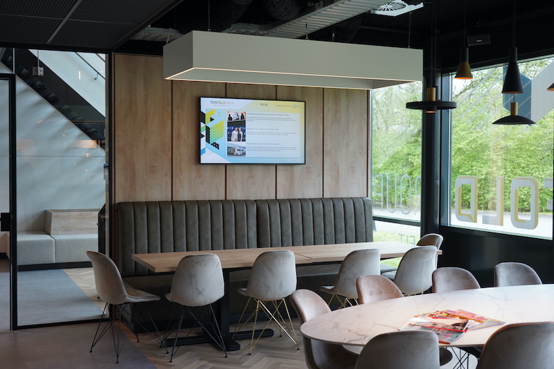 Tenfold. Smart office AV concept by FOXX AV 