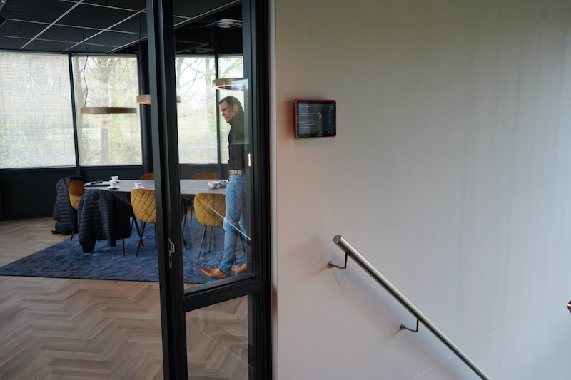 Tenfold. Smart office AV concept by FOXX AV 